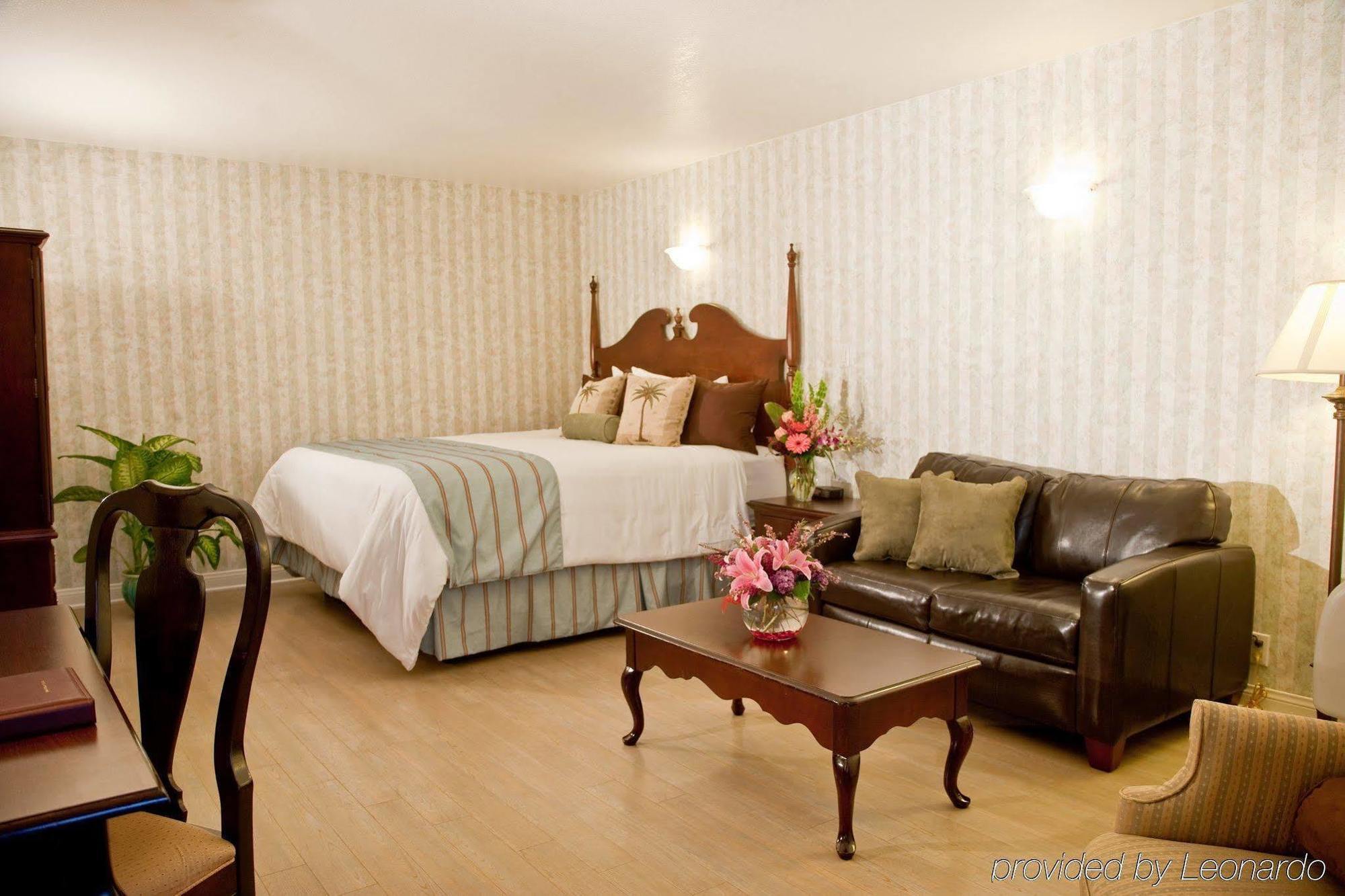 Carousel Inn And Suites 애너하임 객실 사진